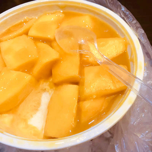 五朵美女图集秀人网图片
